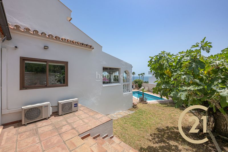 Foto 37ba9c1a-4409-414f-9ba1-ce6b8ff8e722. Casa amb xemeneia aparcament piscina a Torreguadiaro-San Diego Sotogrande