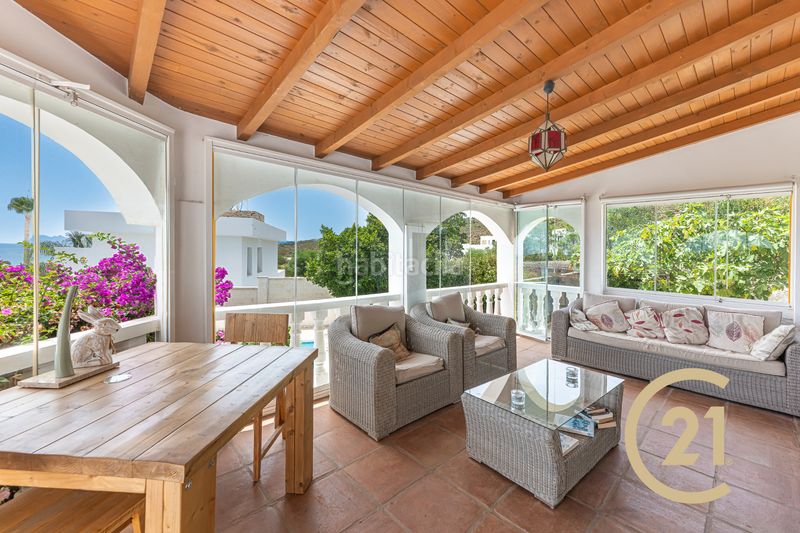 Foto 898e722a-a405-4fe8-ac0d-ee03e1328447. Casa amb xemeneia aparcament piscina a Torreguadiaro-San Diego Sotogrande