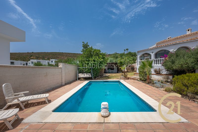 Foto f2d6a0bb-892e-40e5-ada6-ef096acf0016. Casa amb xemeneia aparcament piscina a Torreguadiaro-San Diego Sotogrande