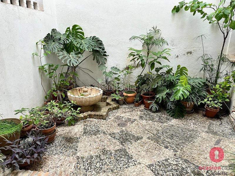 Foto bf9079b6-09c8-4e2d-b08b-30063c912138. Piso  reformado en planta baja zona la judería en Córdoba