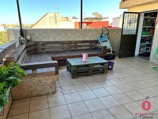 Casa a Campo de la Verdad - Miraflores. Casa con gran terraza en planta alta  campo de la verdad