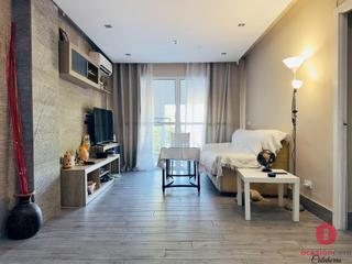 Appartement à Campo de la Verdad - Miraflores. Piso junto al colegio abderramán  zona alta campo de la verdad