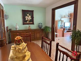 Appartement à Sector Sur. Piso en buen estado de conservación  avenida de granada