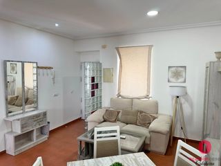 Pis  Avenida de cadiz. Piso en avenida de cádiz  licencia alquiler turístico