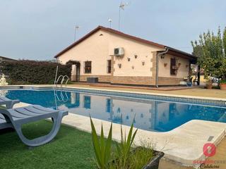 Casale en Villarrubia. Parcela de 2.500 metros  386 metros construidos  zona cortijo el
