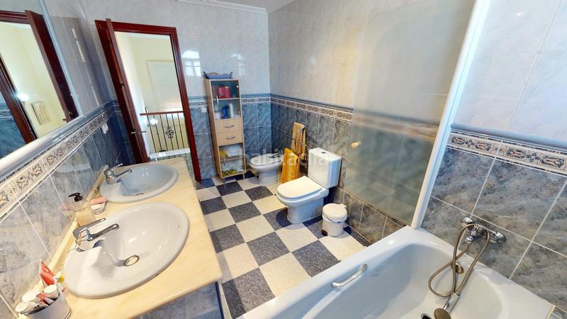 Foto 0533b3df-f337-4e5f-b66f-ca4894c7f788. Chalet mit heizung parking pool in Villarrubia Córdoba