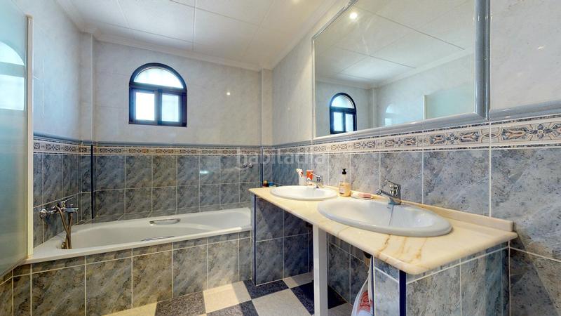 Foto 50e8cae4-bb45-4017-ac19-545687ac55d9. Chalet mit heizung parking pool in Villarrubia Córdoba