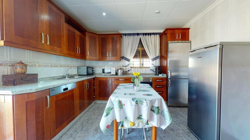 Foto bb89f8db-9d64-41dc-858c-92cde994f259. Chalet mit heizung parking pool in Villarrubia Córdoba