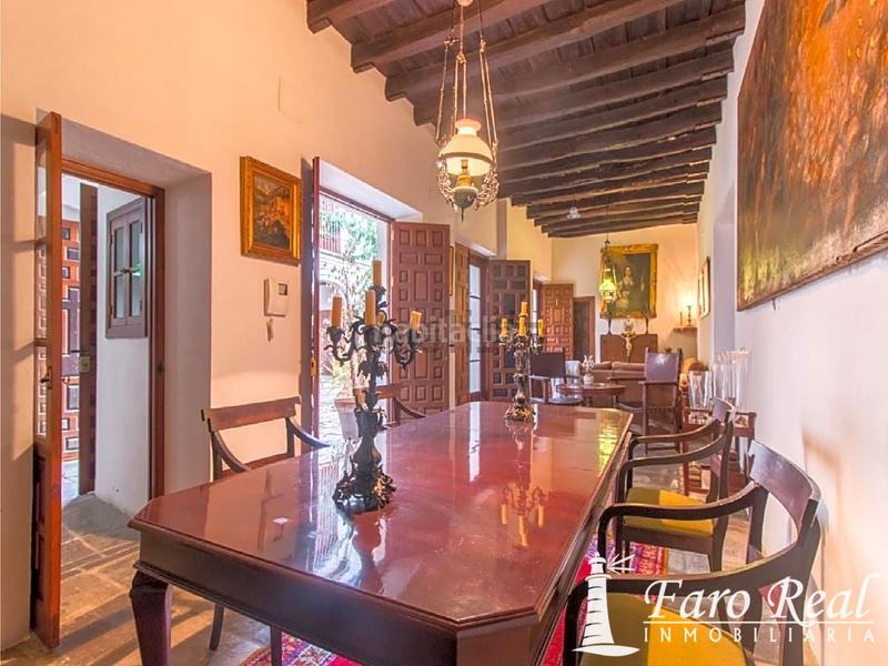 Foto 750bb7d0-2718-4b1e-98f1-cf16c2d5922c. Casa  señorial en venta zona centro en Centro-Calzada-Cabo Noval Sanlúcar de Barrameda