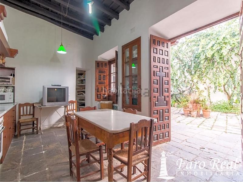 Foto 8785c303-c545-441f-bffc-f0181babe210. Casa  señorial en venta zona centro en Centro-Calzada-Cabo Noval Sanlúcar de Barrameda