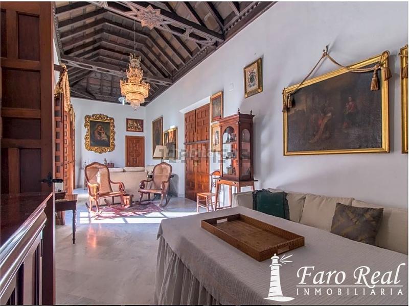 Foto 8b579edf-75bc-44a8-bc5a-710f92239a1e. Casa  señorial en venta zona centro en Centro-Calzada-Cabo Noval Sanlúcar de Barrameda