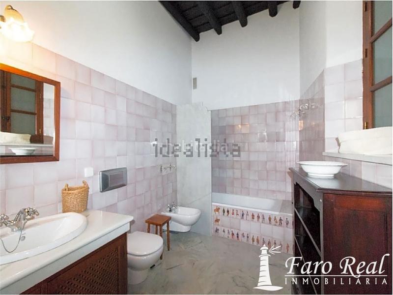Foto f0ee46fa-5b82-48f4-967c-348915e6069c. Casa  señorial en venta zona centro en Centro-Calzada-Cabo Noval Sanlúcar de Barrameda