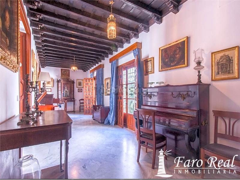 Foto ff520606-d224-4f7b-b49d-d216cd37064b. Casa  señorial en venta zona centro en Centro-Calzada-Cabo Noval Sanlúcar de Barrameda