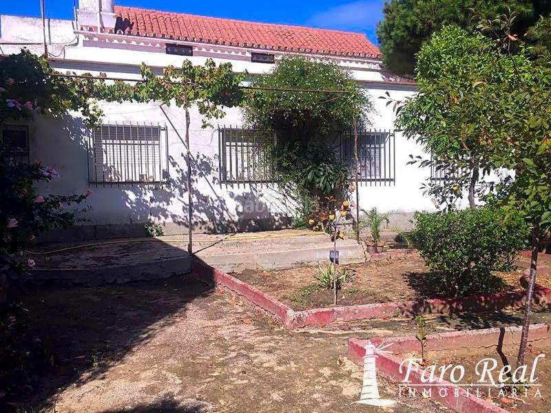 Foto 3e853639-3de8-44ed-b3ed-03bf3f8677d3. Casa chalet independiente en zona centrobarrio alto en Sanlúcar de Barrameda