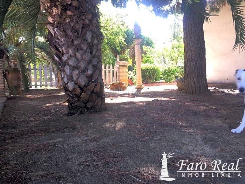 Foto d1f0835c-d8a9-4811-95f1-62e509fab690. Casa chalet independiente en zona centrobarrio alto en Sanlúcar de Barrameda