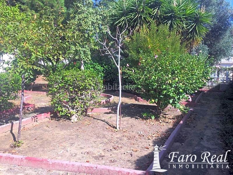 Foto d4865002-fc89-41e7-b520-d054c452a8f2. Casa chalet independiente en zona centrobarrio alto en Sanlúcar de Barrameda