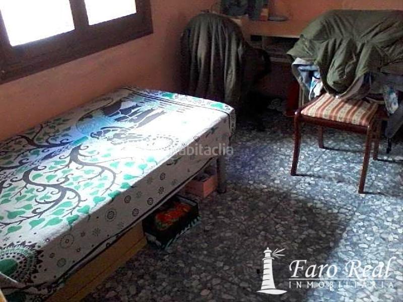 Foto ea0dd51e-339a-45c9-b796-b0bfb1891367. Casa adossada amb aparcament a Centro-Calzada-Cabo Noval Sanlúcar de Barrameda