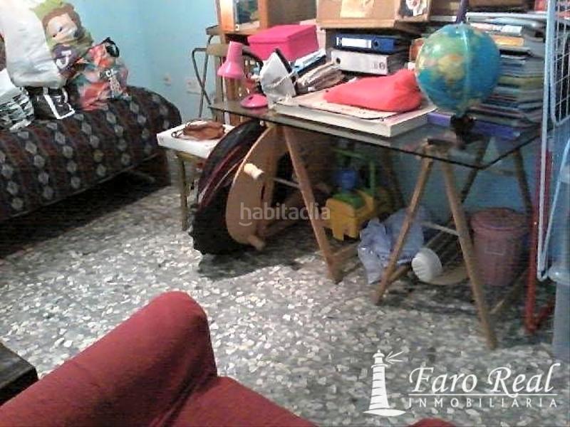 Foto f98c42fb-276d-43e3-a58d-9d02e8c80989. Casa adossada amb aparcament a Centro-Calzada-Cabo Noval Sanlúcar de Barrameda