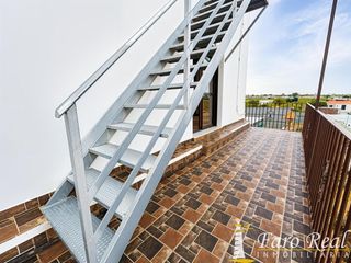 Casale in La Jara. Casa con terreno e invernaderos en venta zona ctra. munive