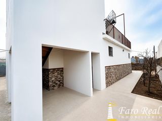 Masia a La Jara. Casa con terreno e invernaderos en venta zona ctra. munive