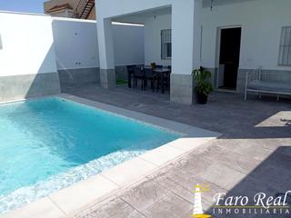 Casa a El Pino-Bajo de Guía. Casa en zona cerca de bajo de guia