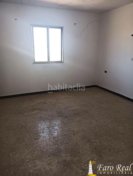 Foto 8493ebab-2969-4d82-bd50-fa28704f2da2. Masia amb aparcament a Chipiona norte Chipiona