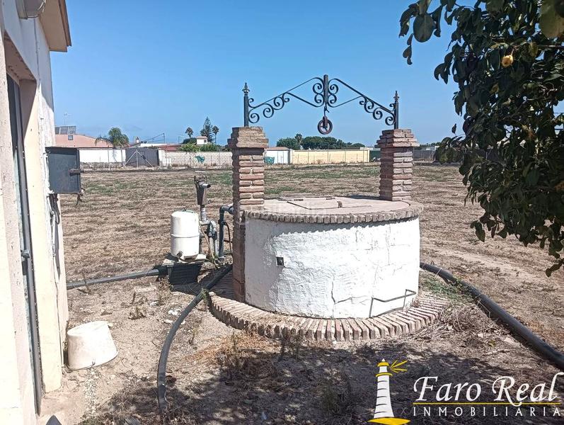 Foto b0d52d3d-1843-491c-aede-cf77c520f3d9. Masia amb aparcament a Chipiona norte Chipiona