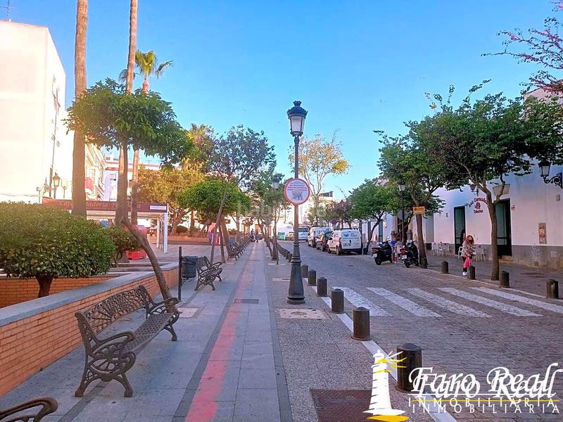 Foto b8ee10ab-354d-443a-af40-c221c3d7d21e. Casa amb aparcament a Ayuntamiento-Barrio Alto Sanlúcar de Barrameda
