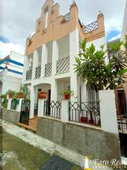 Casa a V Centenario-Piletas-Capuchinos. Casa independiente en zona quinto centenario