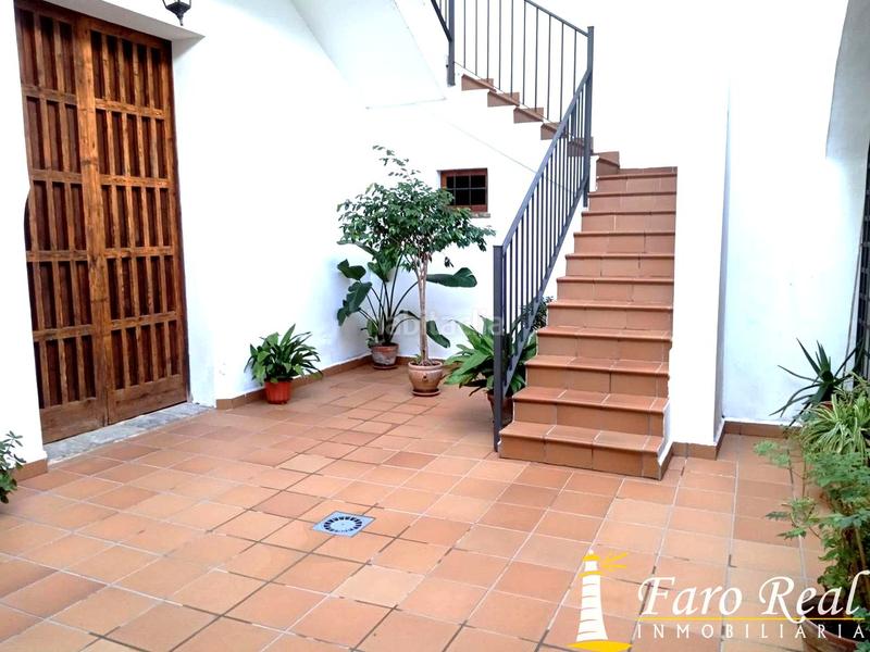 Foto ac7c37d6-ad7a-475d-961d-1401794f520d. Piso estudio junto a plaza de la paz en Ayuntamiento-Barrio Alto Sanlúcar de Barrameda