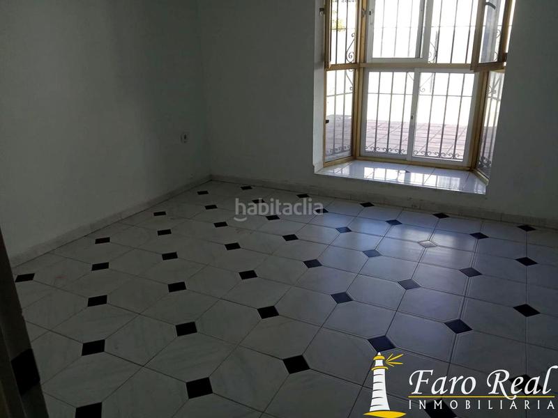 Foto e5323e43-888d-46ab-a7a7-96aedf548af2. Casa  de una planta con jardin en venta en Bonanza-Avda de Huelva-Barrio Andalucia Sanlúcar de Barrameda