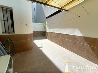 Planta baixa a V Centenario-Piletas-Capuchinos. Piso con patios en zona centro