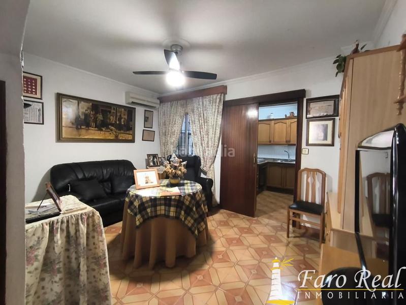 Foto fa8d8e4a-865a-41c2-88cf-93c2a4bf0e29. Casa adossada a Monteolivete-Camino Sevilla Sanlúcar de Barrameda