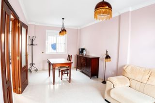 Haus in Las Palmeras-Dehesilla. Duplex adosado en venta zona botanico