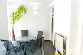 Lloguer Estudi a Centro-Calzada-Cabo Noval. Apartamento en alquiler anual plaza de las infantas