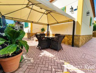 Casa a Francisco Picazo