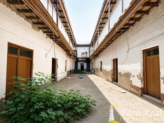 Reihenhaus in El Pino-Bajo de Guía. Casa señorial para reformar en zona centro