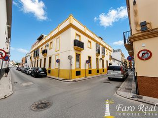 Erdgeschoss in El Pino-Bajo de Guía. Piso en venta zona centro barrio bajo
