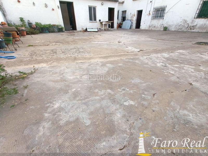 Foto 61301d94-f787-46f2-a2ac-a79d0f3d7988. Reihenhaus mit parking in Monteolivete-Camino Sevilla Sanlúcar de Barrameda