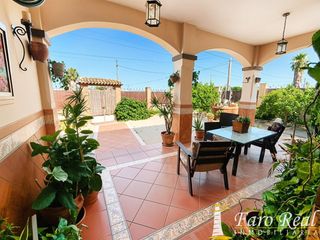 Haus  De la marina. Casa rustica en venta en avda de la marina.