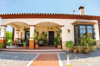 House  Avenida de la marina, "santa elena". Casa rustica en venta en avda de la marina.