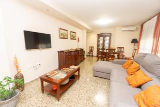 Appartement à Llombai. Vivienda ubicada en la localidad de burriana castellón. zona llo