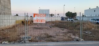 Terreny residencial a Piscinas. Solar urbano en venta en novenes de calatrava burriana. espacio,