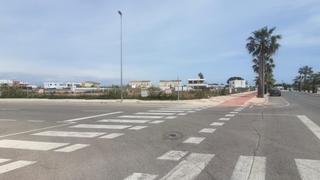Terreno residencial en Playa. Parcela urbana de 1.054,97m en zona de ensanche, ideal para vivi