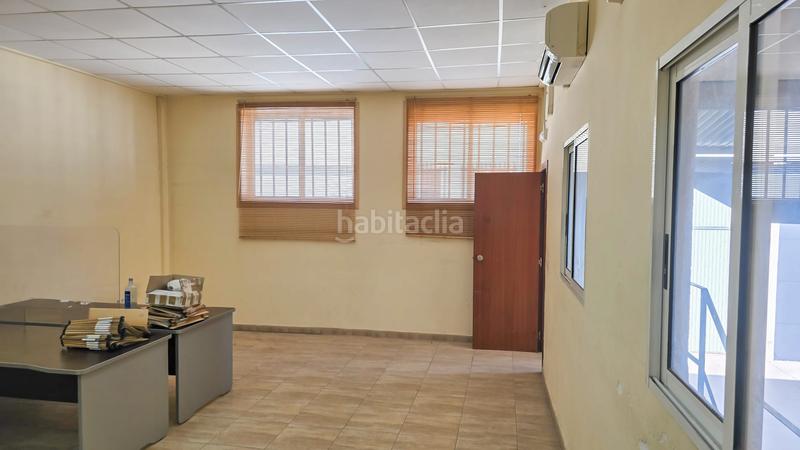 Foto eddf23aa-4b92-4b36-ab30-f8ed0e599409. Business premise in Llombai Burriana