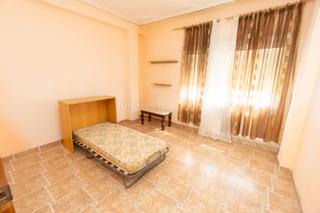 Appartement à Llombai. Oportunidad cerca del centro de burrianapiso luminoso ubicado en
