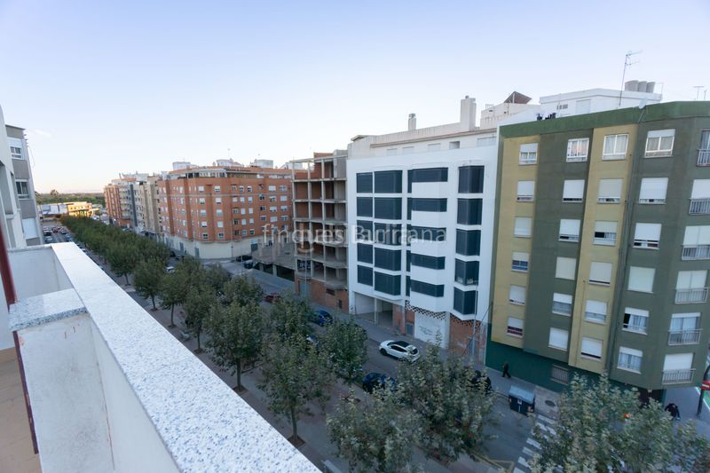 Foto 7ae1327e-9a52-42a3-b769-9b1240143f9c. Edifici a Llombai