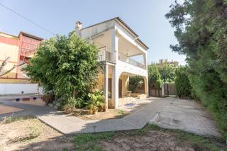 Chalet en Playa. Chalet en venta en burriana castellón, zona puerto  amplio, lumi