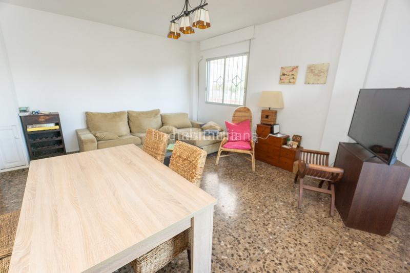 Foto 2f512fd0-e93a-4d0b-ab3c-b16a79f9db68. Chalet in Piscinas Burriana