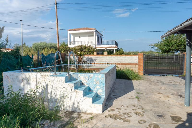 Foto 45924d99-6c4c-4d45-a31f-04f3e280f346. Chalet in Piscinas Burriana